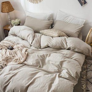 Duvet cover and 2 pillow shams